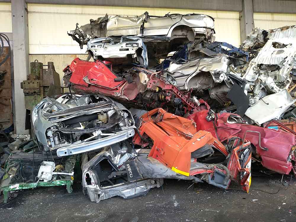 COS’È VERAMENTE L’AUTODEMOLIZIONE?